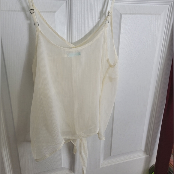 Shear tie up crop tank - Picture 3 of 4